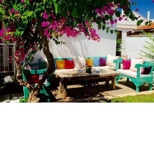 The White House Kalkan