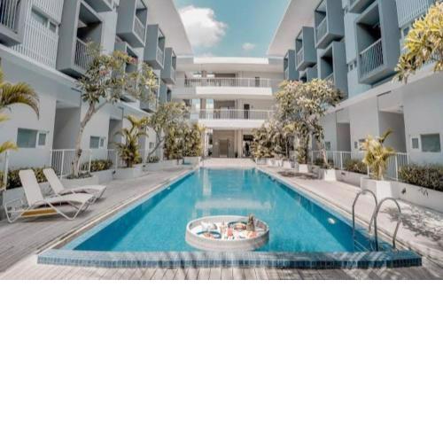 Thee Rooms And Apartment