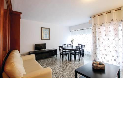 Three-Bedroom Apartment in Alicante