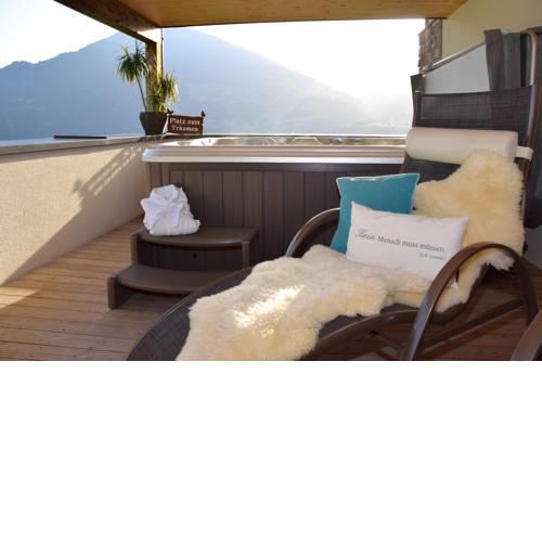 Three-Bedroom Apartment in Kaltenbach I