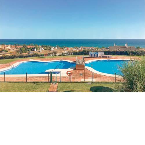 Three-Bedroom Apartment in Linea de la Concepcion