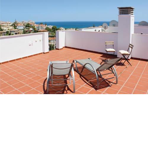 Three-Bedroom Apartment in Miraflores