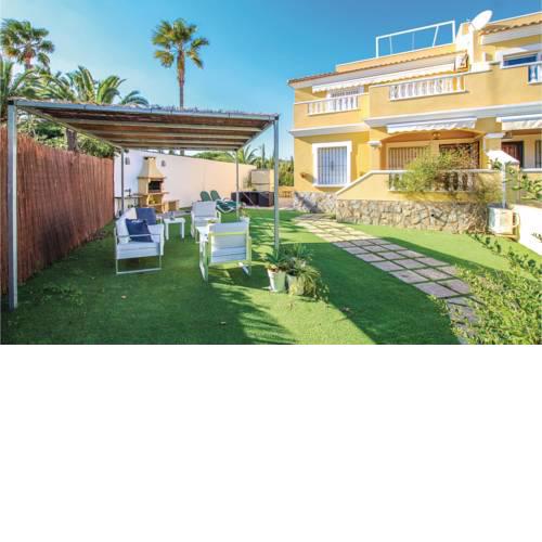 Three-Bedroom Apartment in Orihuela Costa