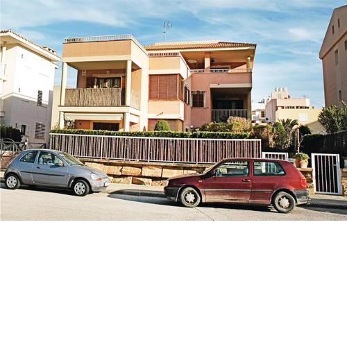 Three-Bedroom Apartment in Port d'Pollenca