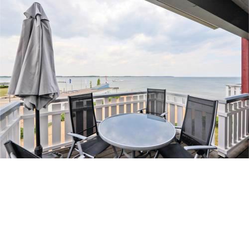 Three-Bedroom Apartment in Rechlin