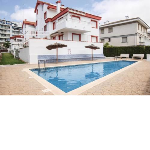 Three-Bedroom Apartment in St. Carles de la Rapit