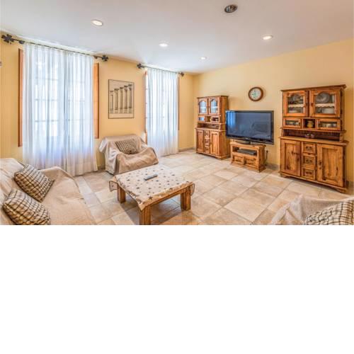 Three-Bedroom Apartment in Tossa de mar