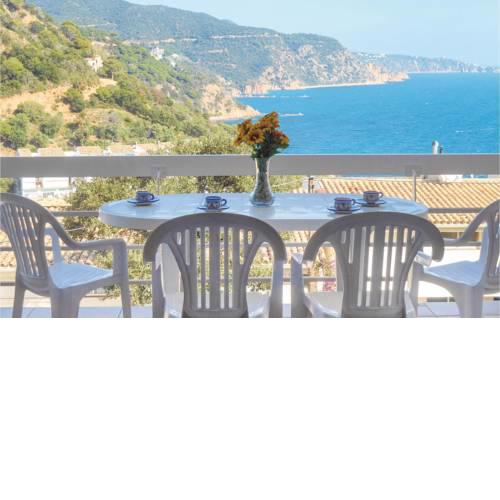 Three-Bedroom Apartment in Tossa de Mar