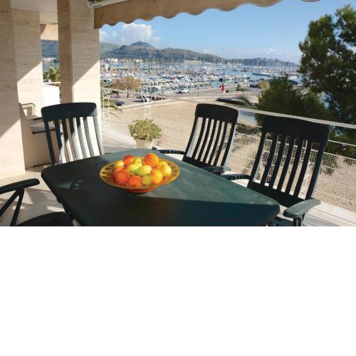 Three-Bedroom Apartment Puerto de Pollensa with Sea view 08