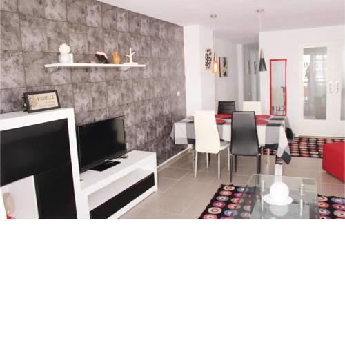 Three-Bedroom Apartment Ramon 03
