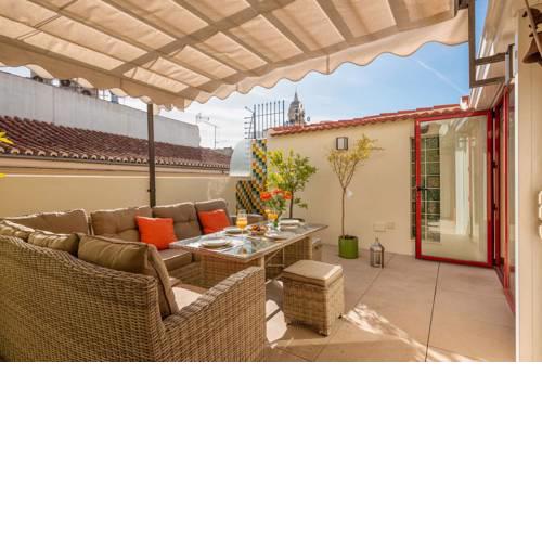 Three-bedroom apartment with terrace Emma