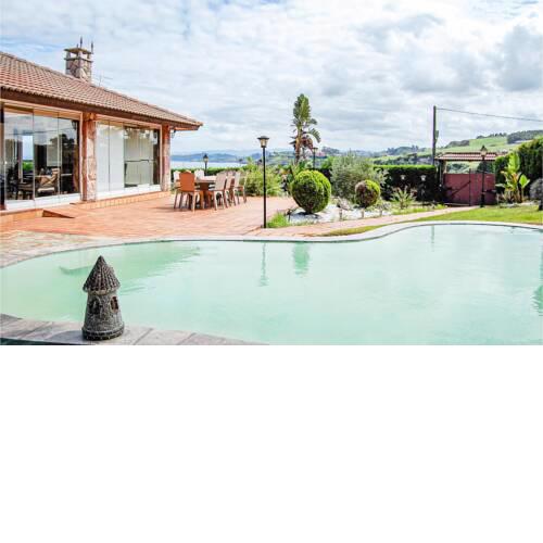 Three-Bedroom Holiday Home in Antromero