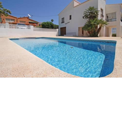 Three-Bedroom Holiday Home in Calpe