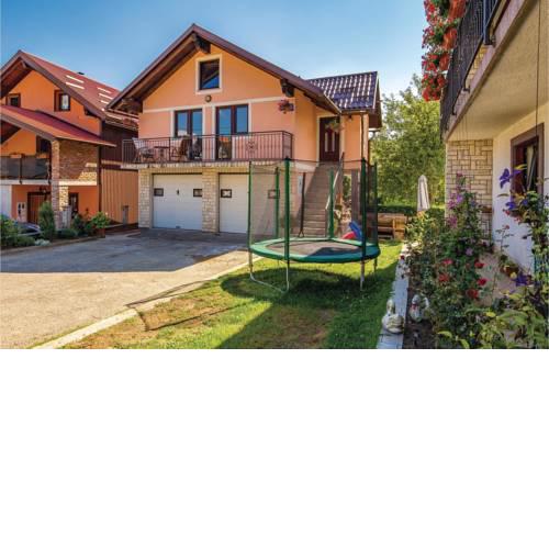 Three-Bedroom Holiday Home in Fuzine