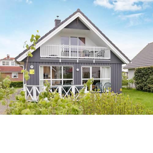 Three-Bedroom Holiday home in Gelting 1