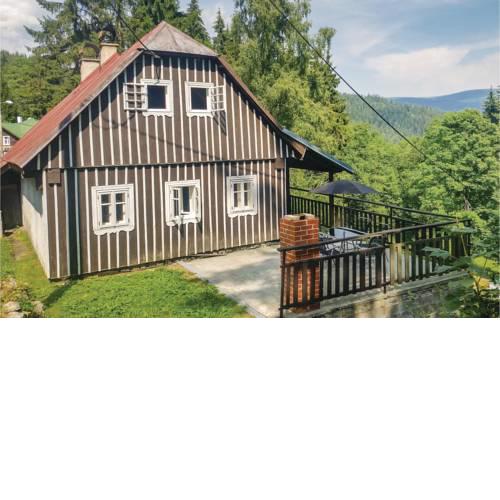 Three-Bedroom Holiday Home in Korenov