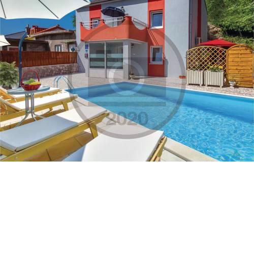 Three-Bedroom Holiday Home in Krizisce