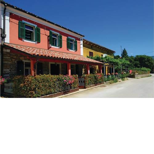 Three-Bedroom Holiday Home in Krsan