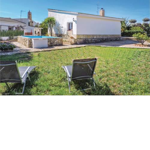 Three-Bedroom Holiday Home in L'Ametlla de Mar
