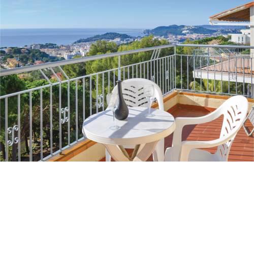 Three-Bedroom Holiday Home in Lloret de Mar