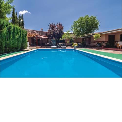 Three-Bedroom Holiday Home in Lucena