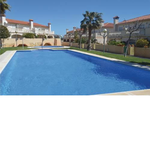 Three-Bedroom Holiday Home in Miami Platja