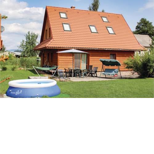 Three-Bedroom Holiday Home in Partizanska Lupca