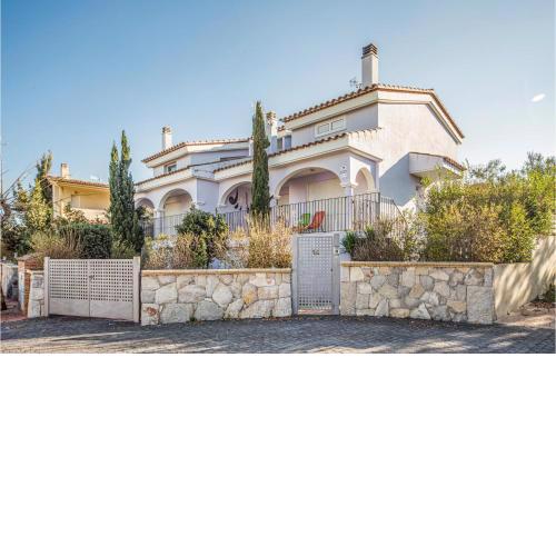 Three-Bedroom Holiday Home in Peniscola