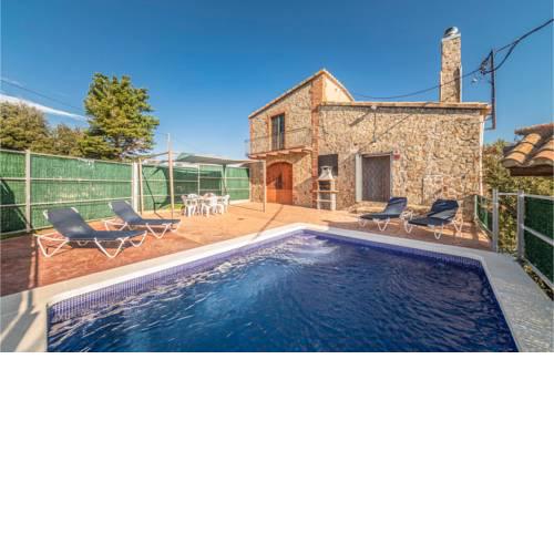 Three-Bedroom Holiday Home in Santa Pellaia