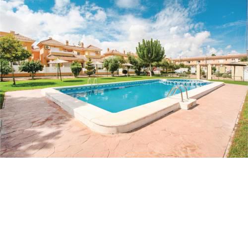 Three-Bedroom Holiday Home in Santa Pola