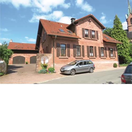 Three-Bedroom Holiday Home in Schollbrunn