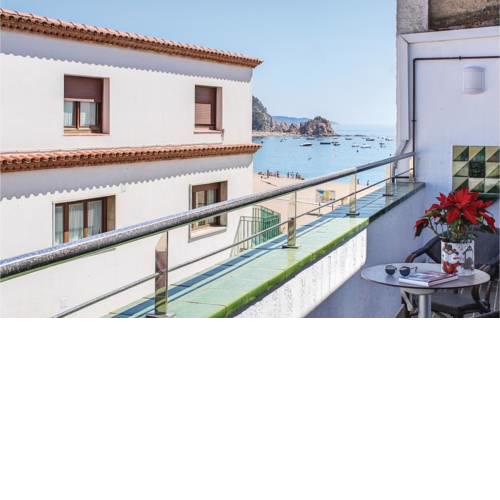 Three-Bedroom Holiday Home in Tossa de Mar