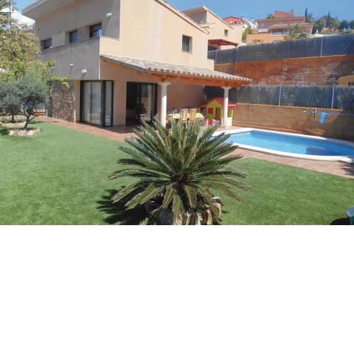 Three-Bedroom Holiday Home in Tossa de Mar