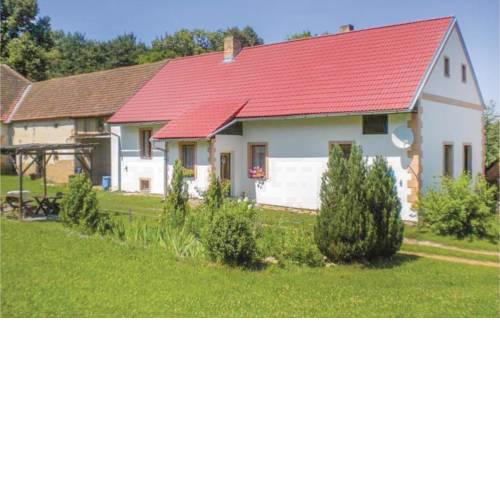Three-Bedroom Holiday Home in Tourov