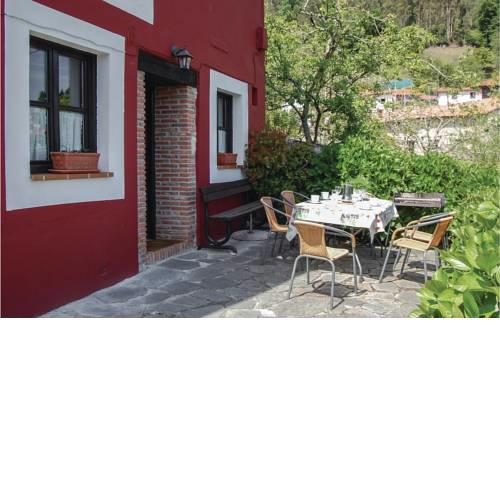 Three-Bedroom Holiday Home in Tresgrandas