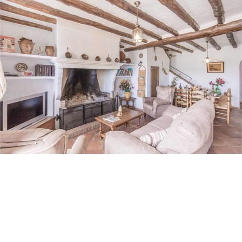 Three-Bedroom Holiday Home in Zahara de la Sierra