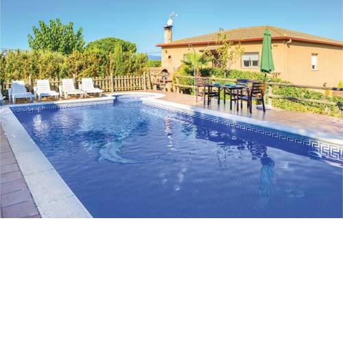 Three-Bedroom Holiday home Lloret de Mar 0 01