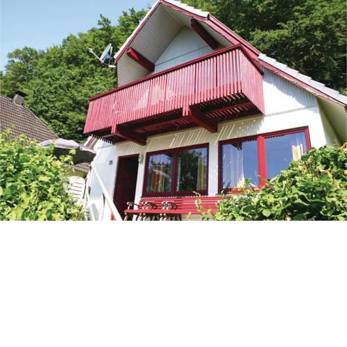 Three-Bedroom Holiday home with Lake View in Kirchheim