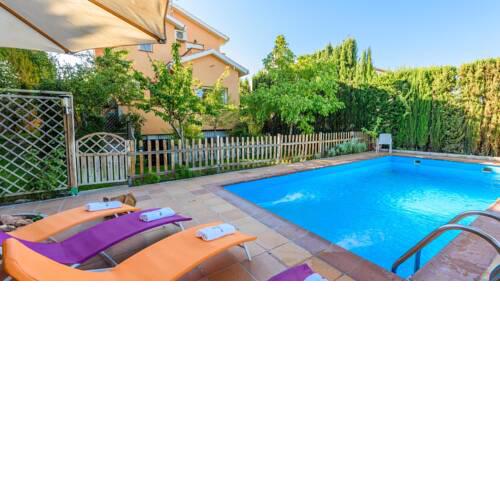 three bedroom holiday villa with WiFi only twelve km from Granada