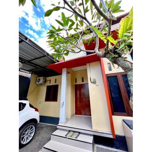 Three Bedrooms House Djanuraga House 5