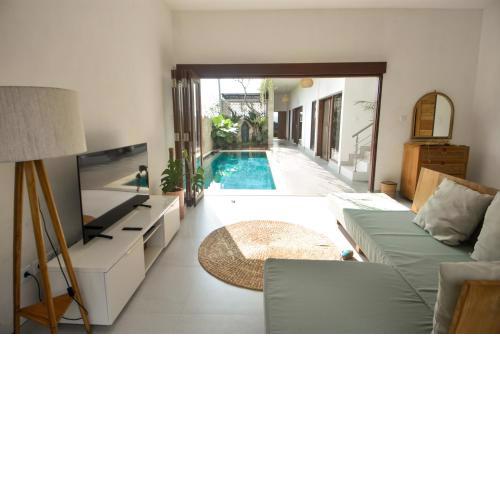 Three Palms Surf & Stay Medewi