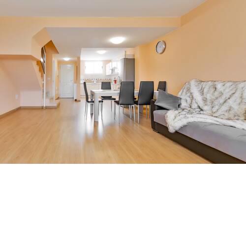 three-storey apartment for 11 guests YELLOW