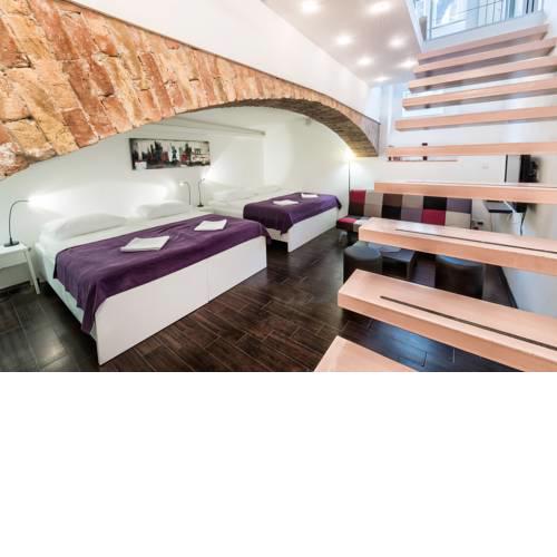 Tia Apartments and Rooms