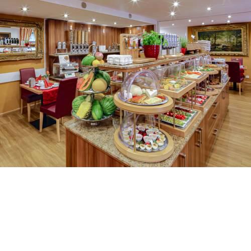 TIPTOP Hotel Burgschmiet Garni
