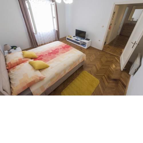T&M Studio Apartment