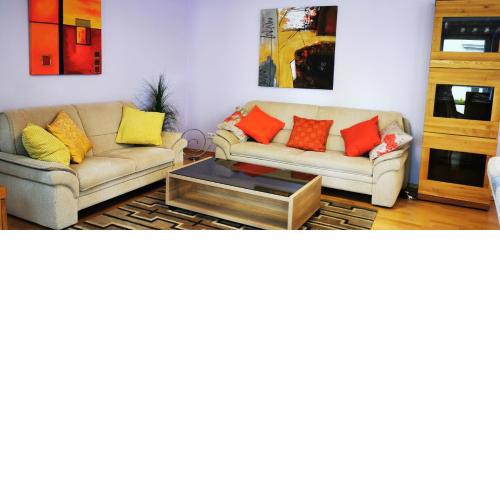 Tolle, gemütliche, voll möblierte 3 Zimmer Wohnung.