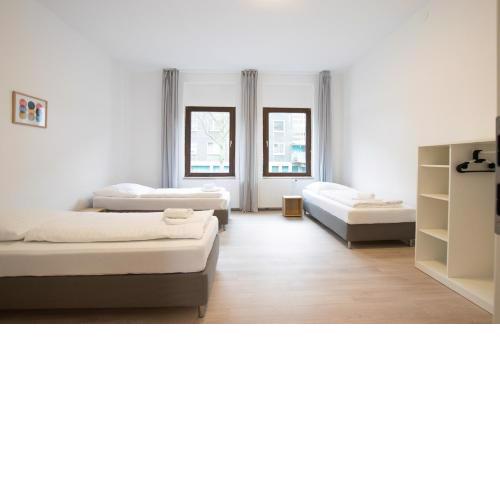 Tolstov Apartments - 4 Room Apartments