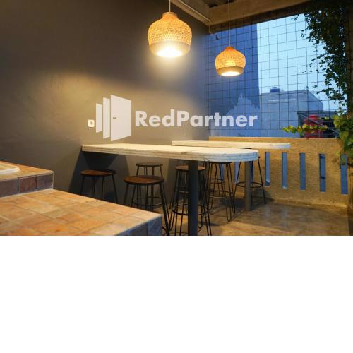 Tomang Gelong Guest House Syariah RedPartner