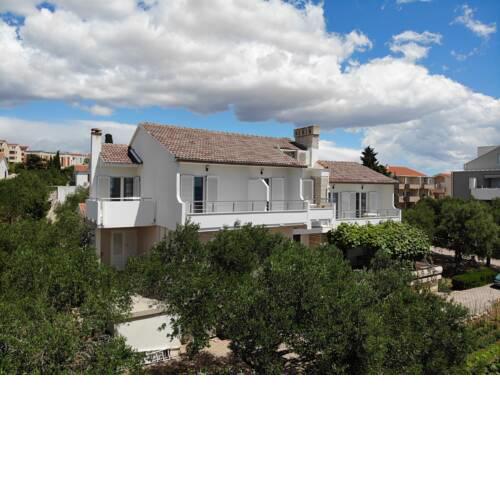 Tonica Apartments