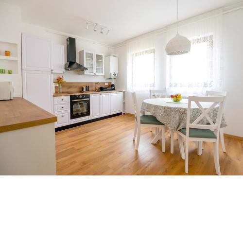 Tonka Apartment